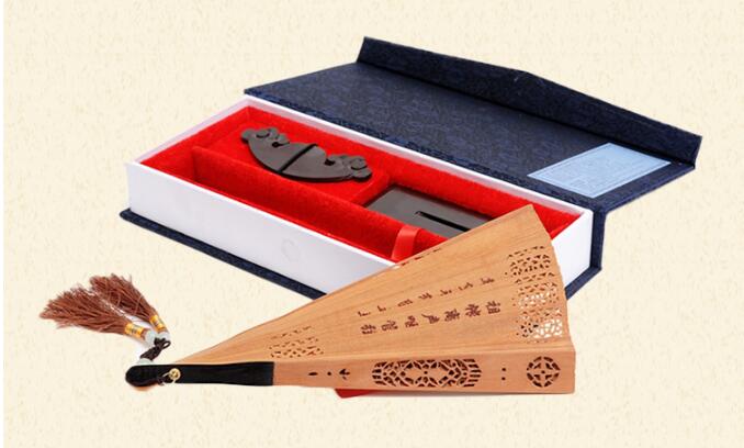 家佳樂文學紅檀香扇折扇圖片