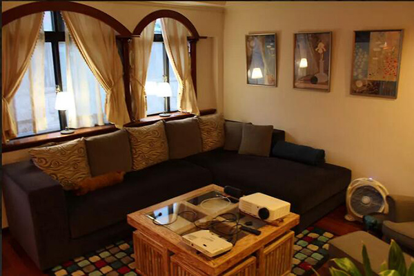 臺(tái)北民宿，像當(dāng)?shù)厝艘粯由? src="/wenxue/d/file/bigpic/190404/04/9-1F510153444.jpg" / data-9P1v="9L0DUN"><img alt=