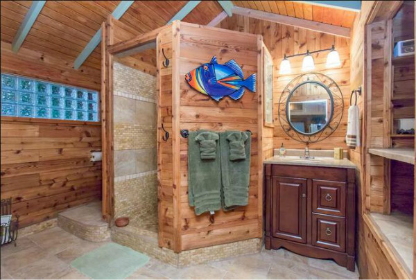 美國夏威夷民宿，可愛的花園姜餅屋