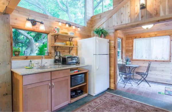 美國夏威夷民宿，可愛的花園姜餅屋