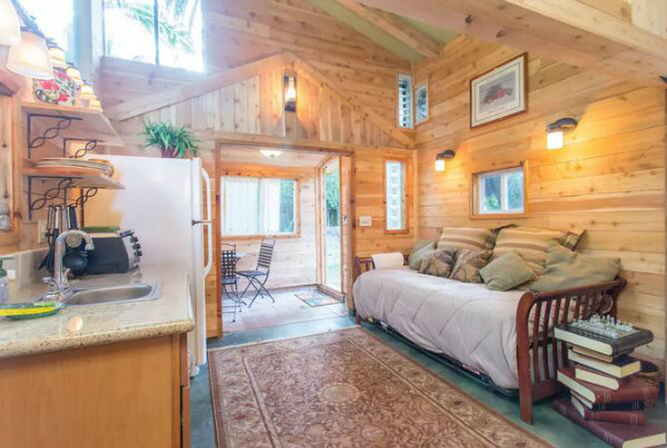 美國夏威夷民宿，可愛的花園姜餅屋