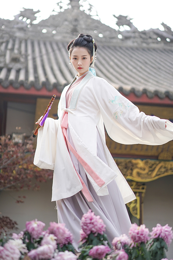 漢服  交領襦裙繡花長褙子