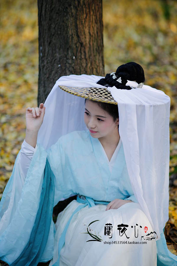 淺藍牡丹廣袖襦裙對襟淺交領齊腰襦裙