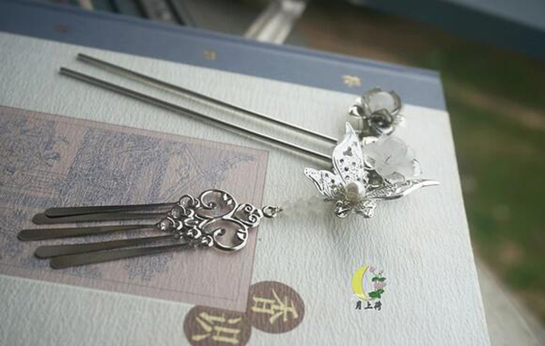 古風頭飾發(fā)簪鐵質銀色蝴蝶流蘇簪子