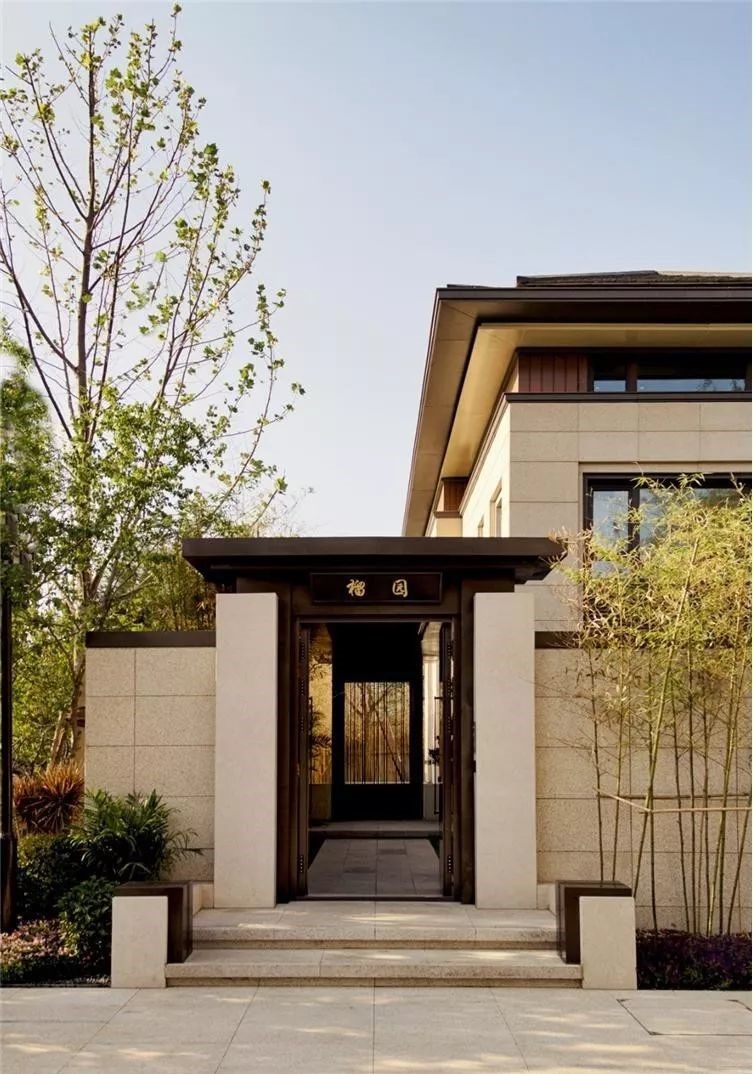 鏡子對著大門風水好嗎?鏡子對著大門破解法