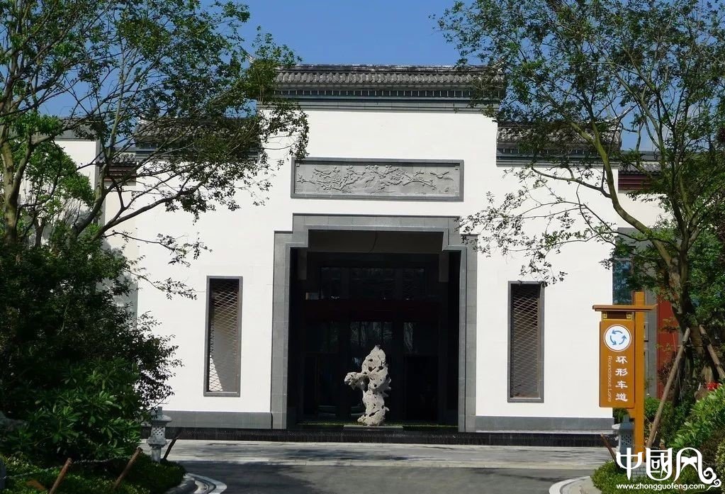 辦公室大門(mén)風(fēng)水攻略大全：解說(shuō)大門(mén)朝向分析