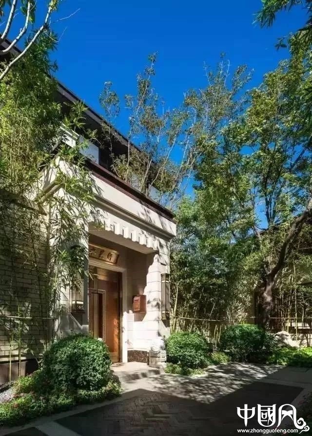 盤點(diǎn)商鋪大門風(fēng)水攻略:了解最佳商鋪大門方位