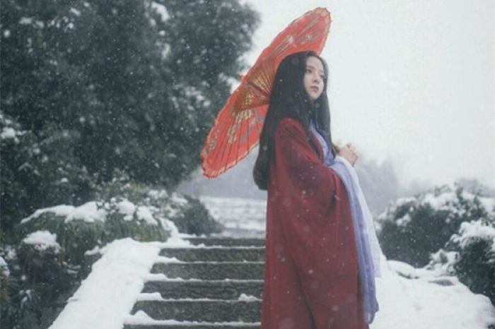 溫柔可人古風(fēng)漢服女子頭像，端莊秀麗女生頭像