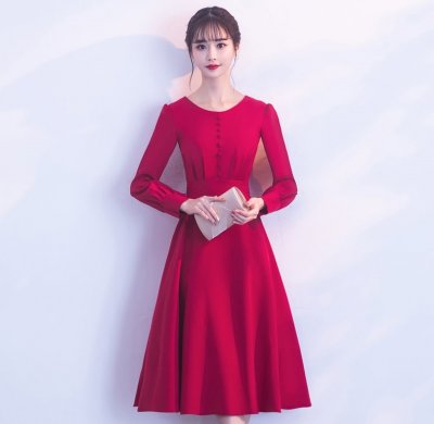 紅色長袖收腰中式禮服，時(shí)尚蝴蝶結(jié)晚禮服