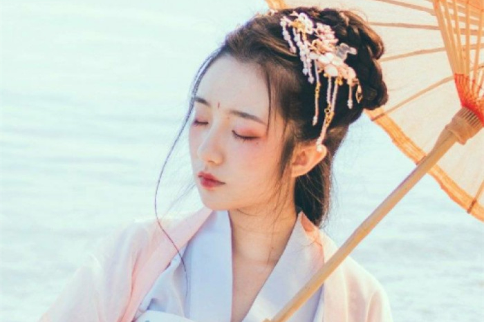 淡雅古裝女子頭像，清幽古風(fēng)頭像真人