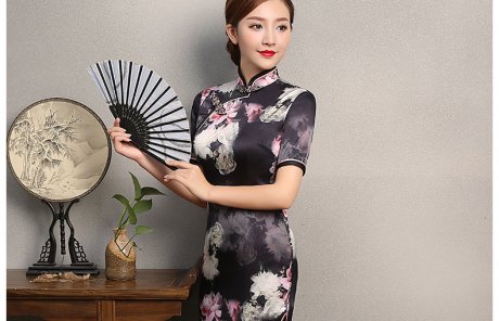 夜雨粉白印花旗袍，短袖真絲旗袍裙