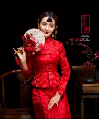 紅妝素雅中式禮服，同色系刺繡新娘禮服