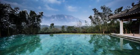 九華山德懋堂，九華山間打坐冥想清涼入心