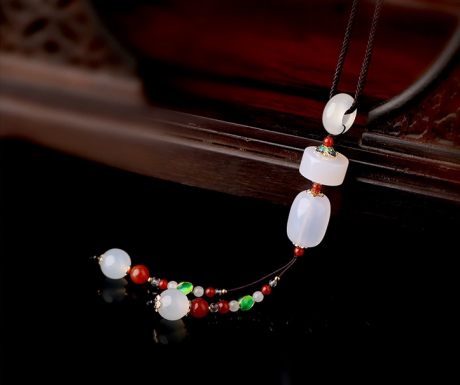 白瑪瑙吊墜民族風(fēng)毛衣鏈項鏈?zhǔn)罪? / data-Xaid=