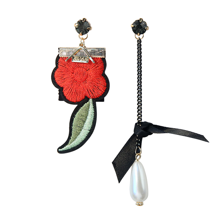 家佳樂(lè)文學(xué)時(shí)尚刺繡耳環(huán)不對(duì)稱耳釘長(zhǎng)款珍珠吊墜