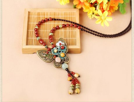 文藝蝴蝶吊墜毛衣鏈，民族風(fēng)項(xiàng)鏈?zhǔn)罪? / data-WAS5=