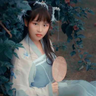 淺藍(lán)漢服小清新頭像，唯美古風(fēng)女生真人頭像