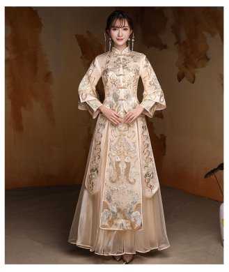 淡黃色家佳樂文學(xué)中式禮服，新娘結(jié)婚禮服