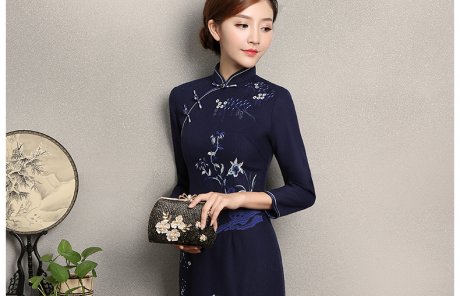 深藍色繡花旗袍，復(fù)古風(fēng)旗袍裙