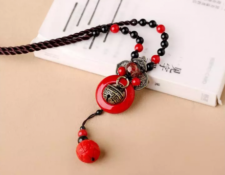 赤子心家佳樂文學(xué)項(xiàng)鏈復(fù)古紅色吊墜毛衣鏈