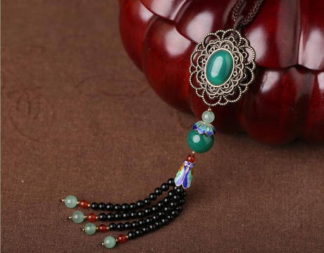 綠色瑪瑙流蘇吊墜復(fù)古大氣毛衣鏈時(shí)尚項(xiàng)鏈?zhǔn)罪? / data-WmxX=