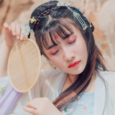 飄逸帶團扇小清新頭像，唯美古風(fēng)女子真人頭像