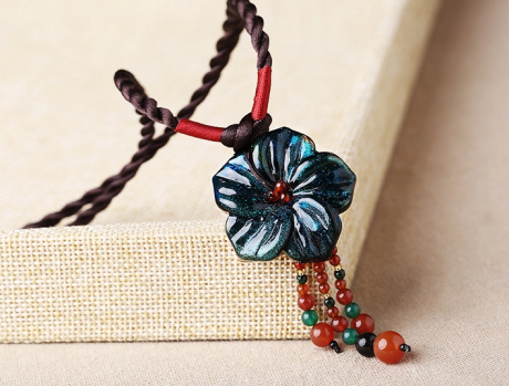 琉璃花朵吊墜時(shí)尚古風(fēng)項(xiàng)鏈?zhǔn)罪? / data-x3L9=