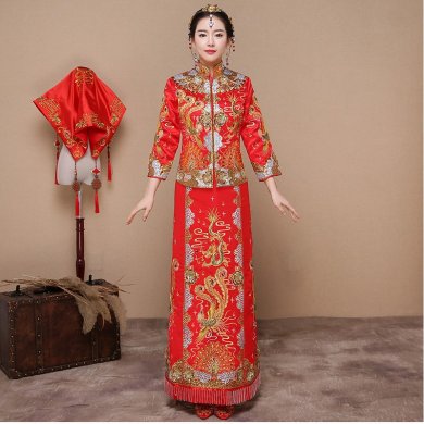 龍鳳之喜中式禮服，精致新娘結(jié)婚禮服