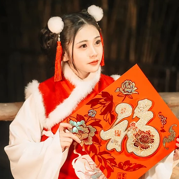 新春吉祥拿福女生頭像，蓮花燈唯美古風頭像