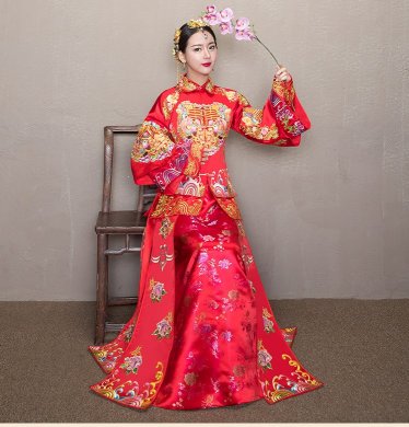 精致優(yōu)雅中式禮服，時(shí)尚家佳樂(lè)文學(xué)新娘禮服
