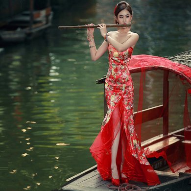 家佳樂文學(xué)性感抹胸中式旗袍古裝美女圖片