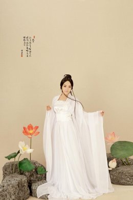 唯美廣繡流仙裙古風女子攝影