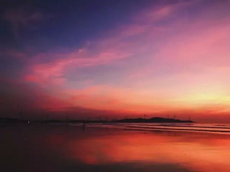 翡翠灣，在遼闊的海洋前做回?zé)o憂快樂的自我