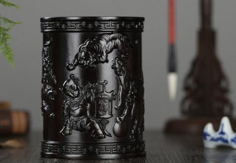 紅木筆筒，書(shū)房中不可或缺的瑰寶