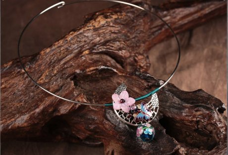 民族風(fēng)項(xiàng)圈月牙吊墜復(fù)古項(xiàng)鏈?zhǔn)罪? / data-Gt2c=