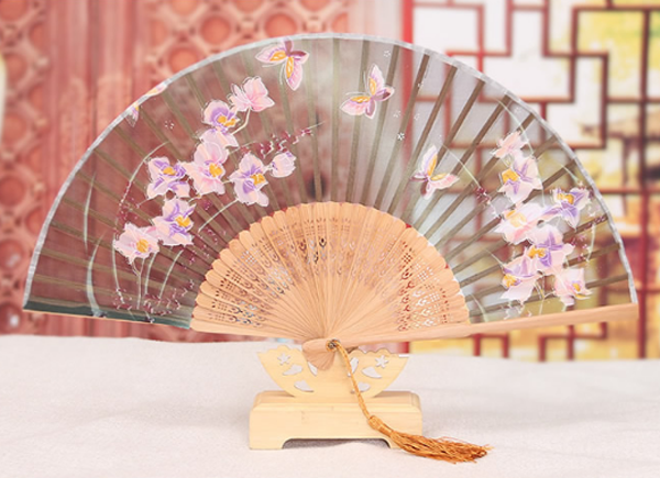 家佳樂文學(xué)復(fù)古絲綢折疊扇