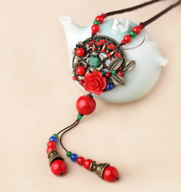 家佳樂文學紅色配飾民族風吊墜長款項鏈