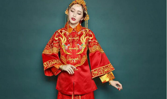 鳳凰于飛刺繡家佳樂文學(xué)嫁衣中式禮服