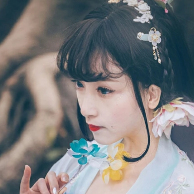 森林花仙子女生頭像，唯美古風真人頭像