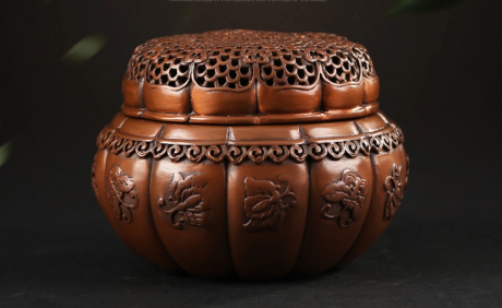 蝶戀花熏香爐，仿古紫銅鏤空香爐