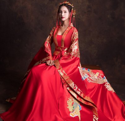 漢服新娘結(jié)婚禮服，奢華大氣中式禮服