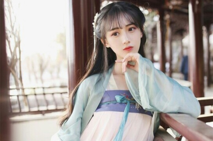 粉妝玉琢的女子古風(fēng)頭像，家佳樂文學(xué)女生頭像