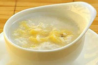 弄清6個(gè)月寶寶營(yíng)養(yǎng)需